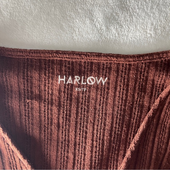 Harlow Brown Crop Top - Picture 3 of 4